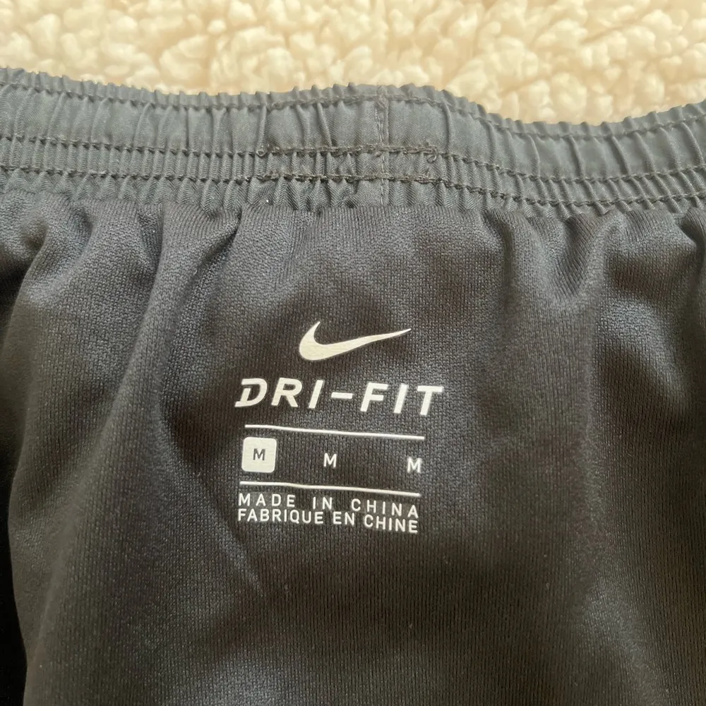 Nike Women's Black Running Shorts - Image 3