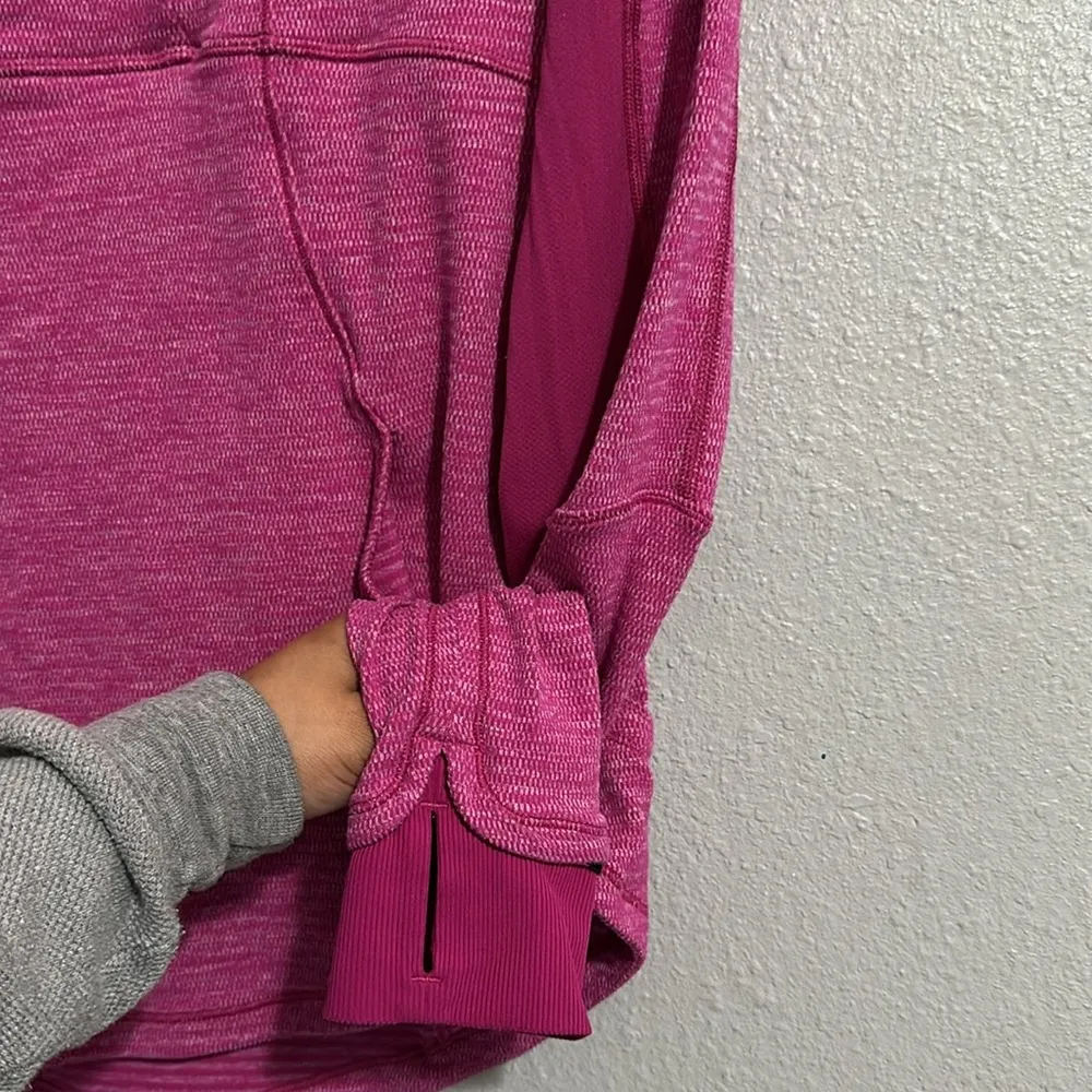 Lululemon Base Runner 1/2 Zip
Mini Check Pique Raspberry / Raspberry Pink Size 10 - Image 8
