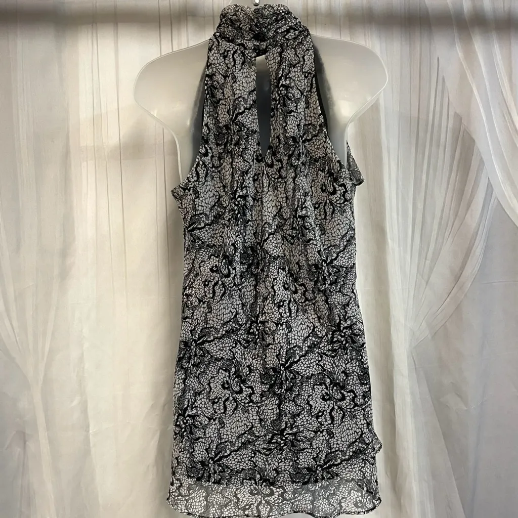 Bisou Bisou Black and White Ruffled Blouse - Image 5