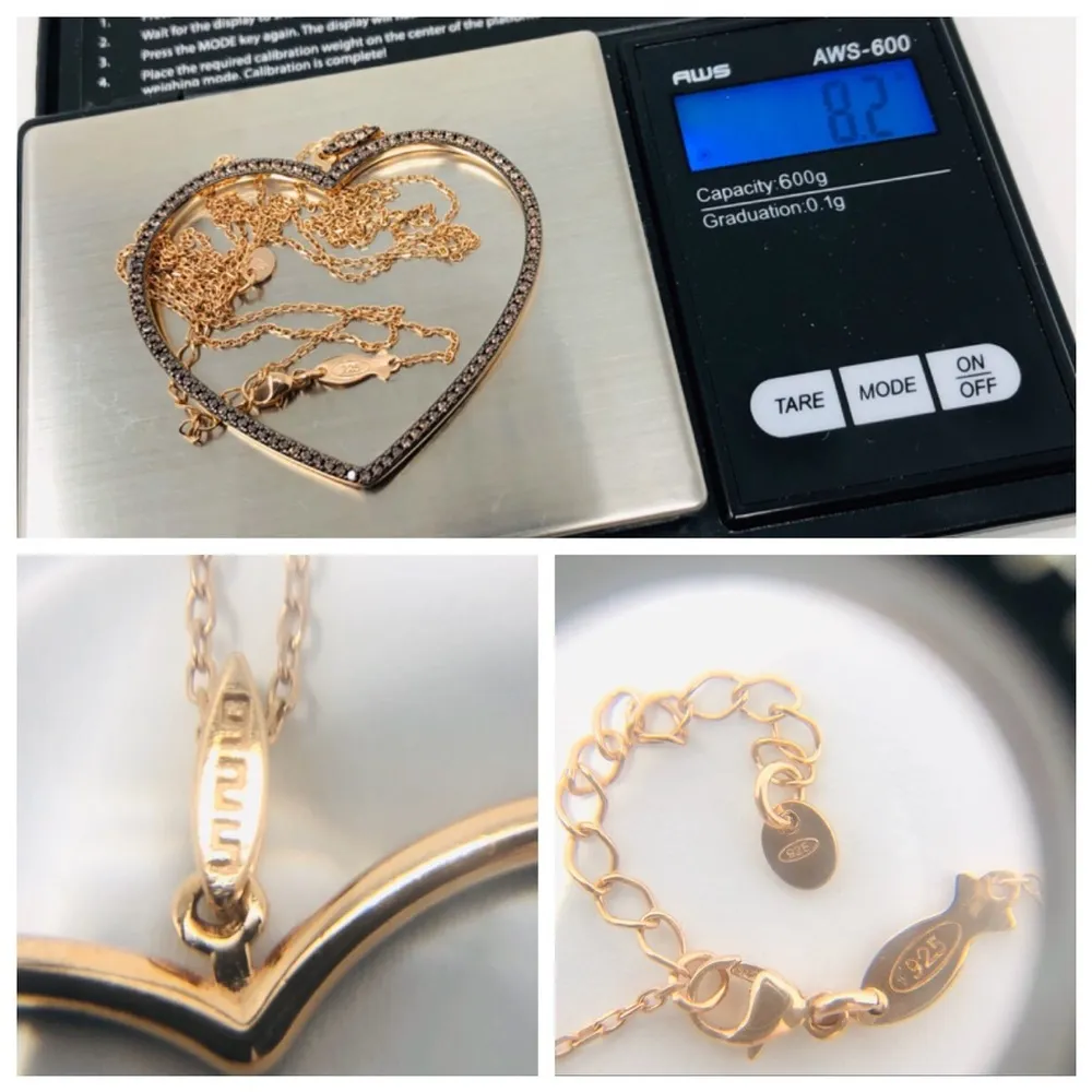 Rose gold  crystal heart 💖 necklace - Image 14