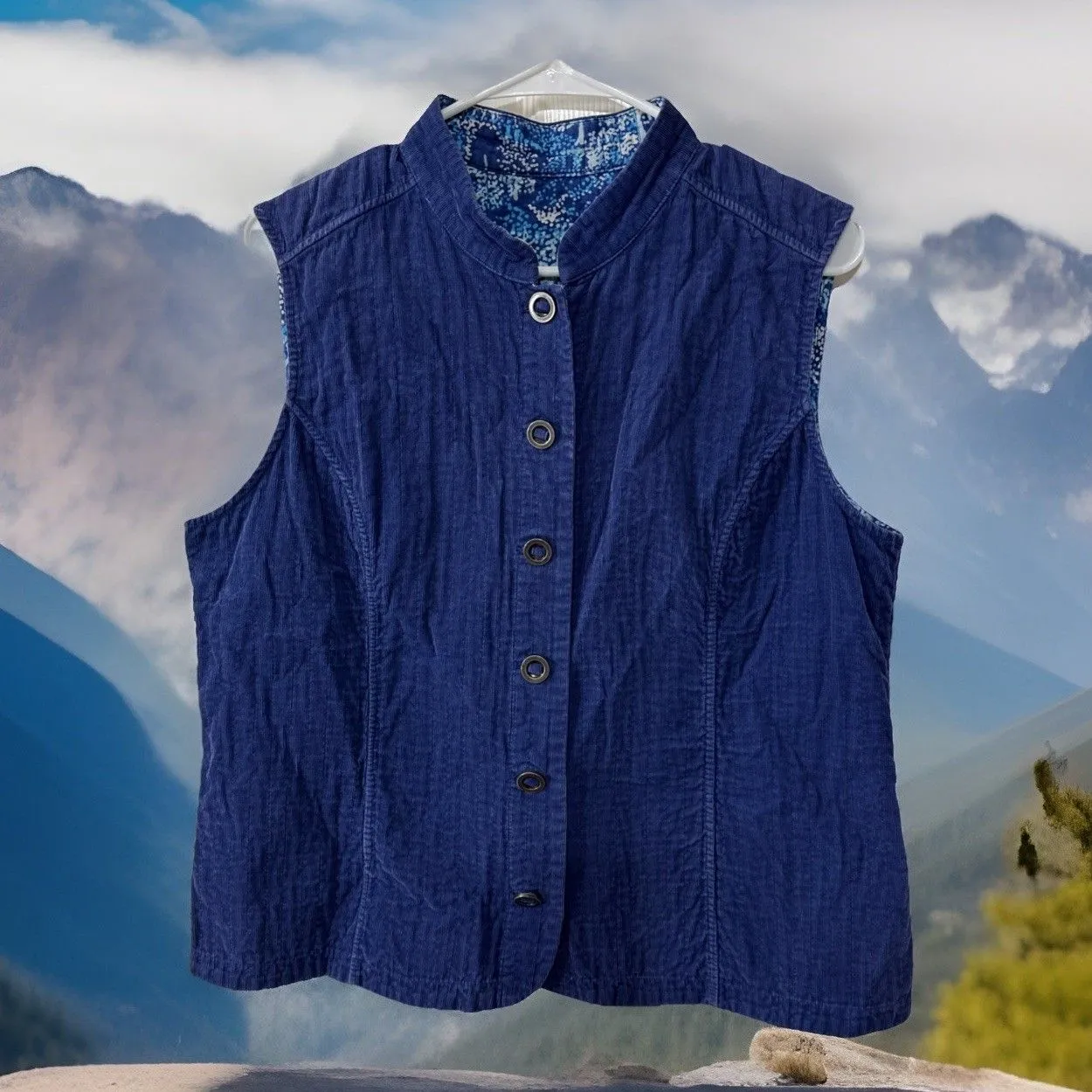 Basic Editions Women’s Size‎ M Resersible Corduroy Vest Blue White Swirl Paisley Size M - Image 3