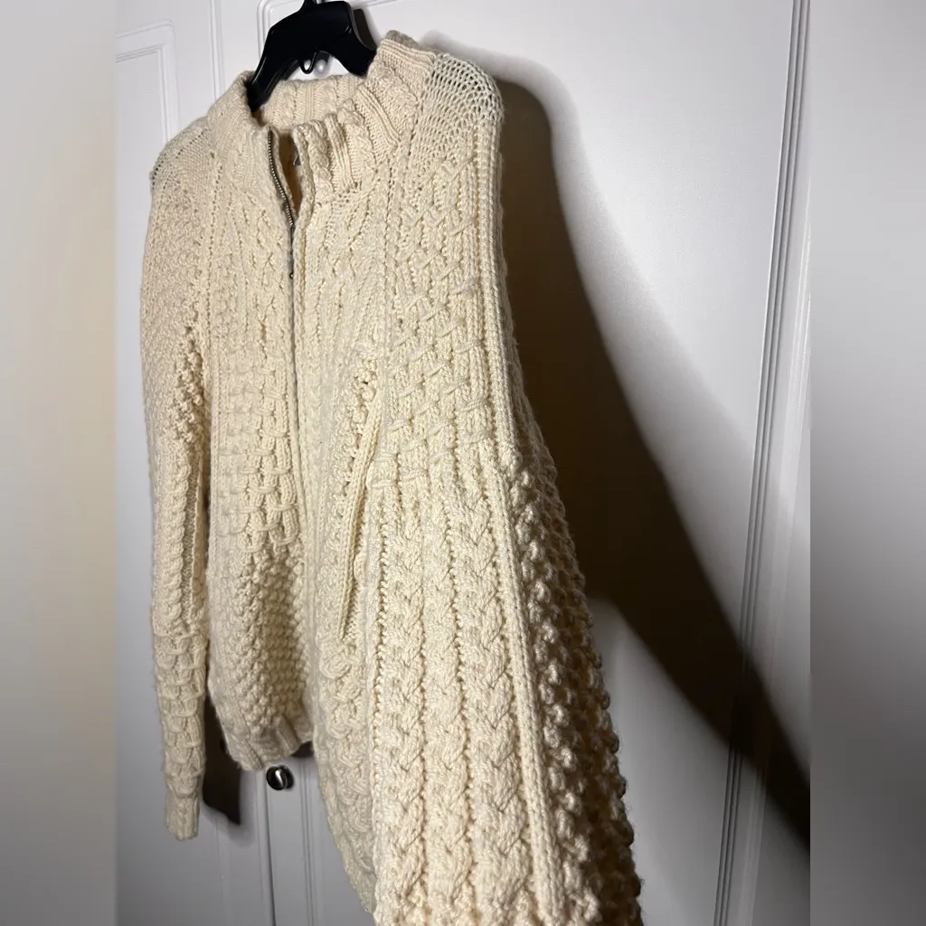 Carraig Donn Irish Wool Cableknit Aran full zip Sweater White Size M - Image 4