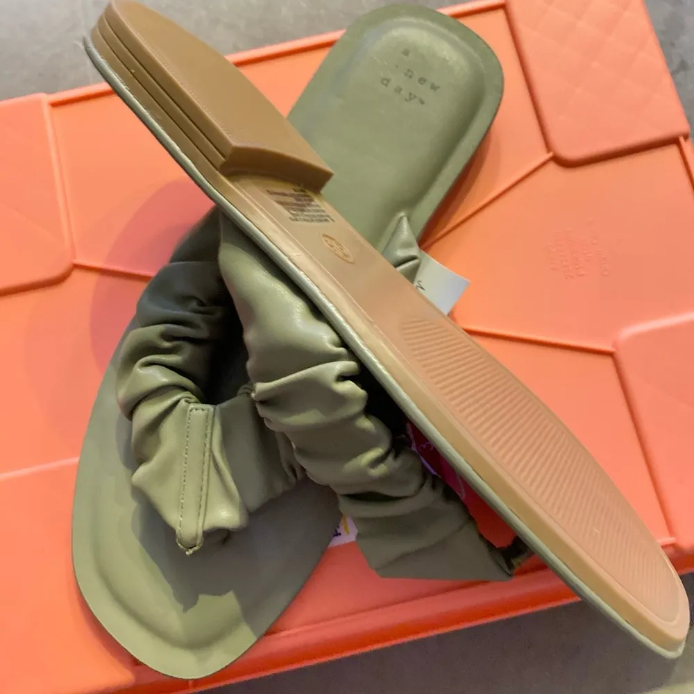 NWT A New Day Sandals | Color: Olive Green Size: 8 - Image 7