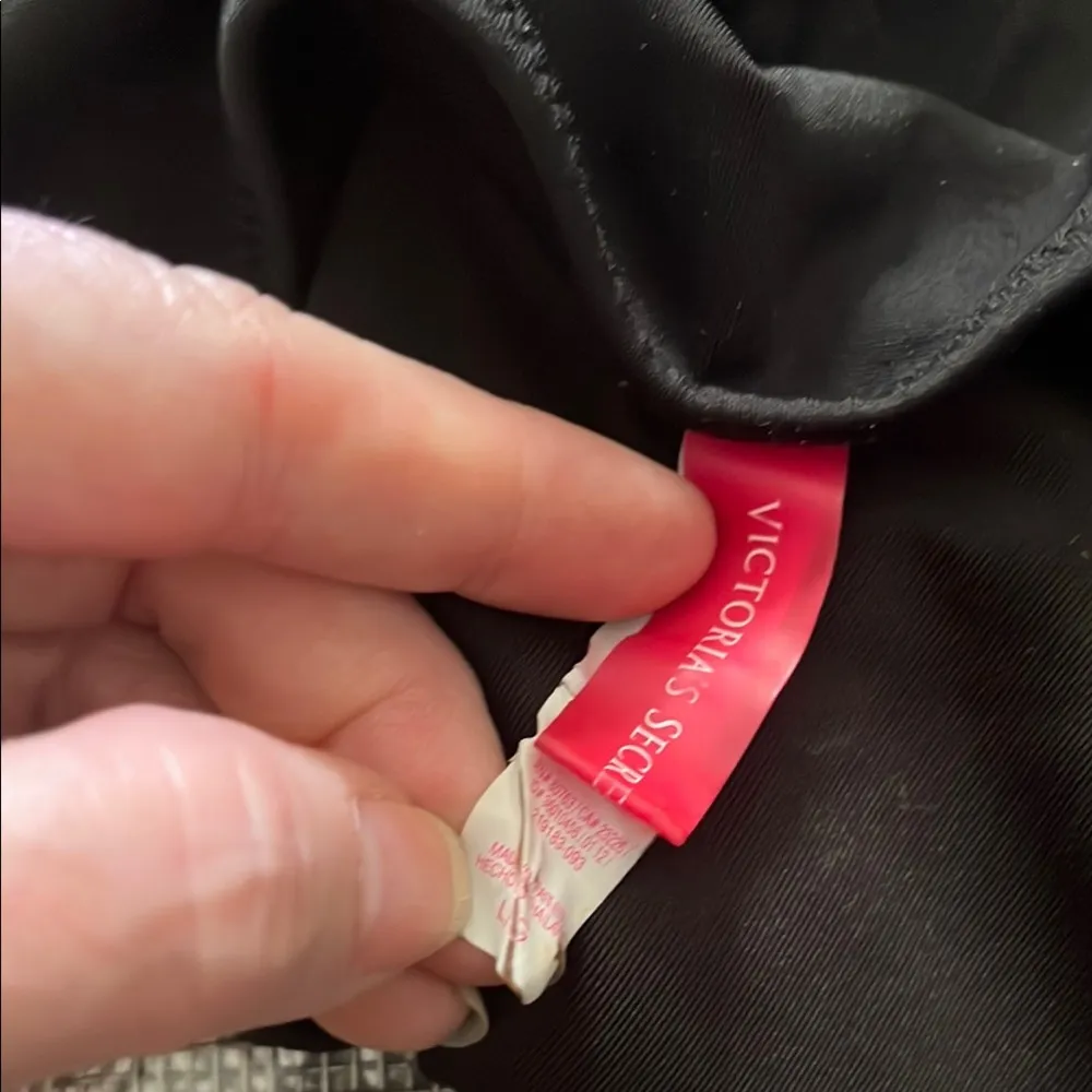 Black and Green Women's Swimwear Set - Image 3