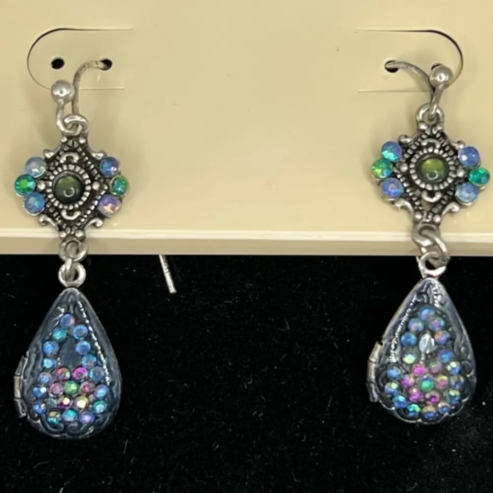 UNIQUE‎ Crystal Drop Locket Pierced Earrings Silver - Image 2