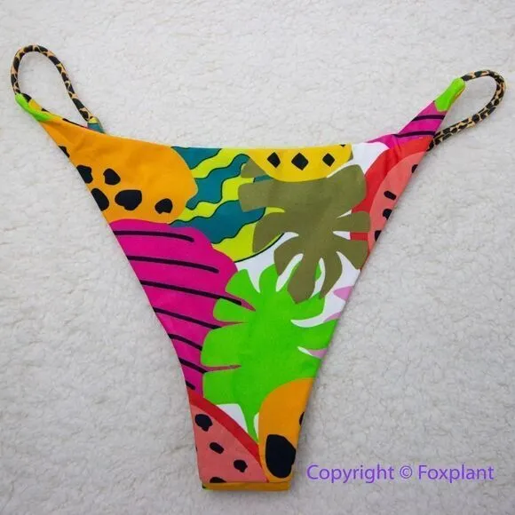 NEW It’s now cool String Bikini Bottom cheeky thong in Tropicool, size M Green Size M - Image 10