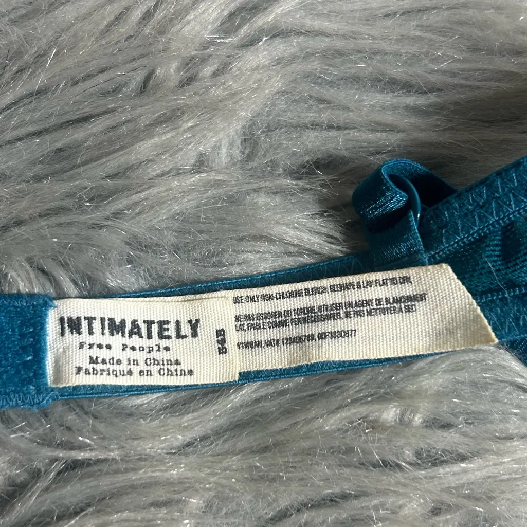 Free People Intimately Lace Triangle Bra Teal Size 34B - Image 6