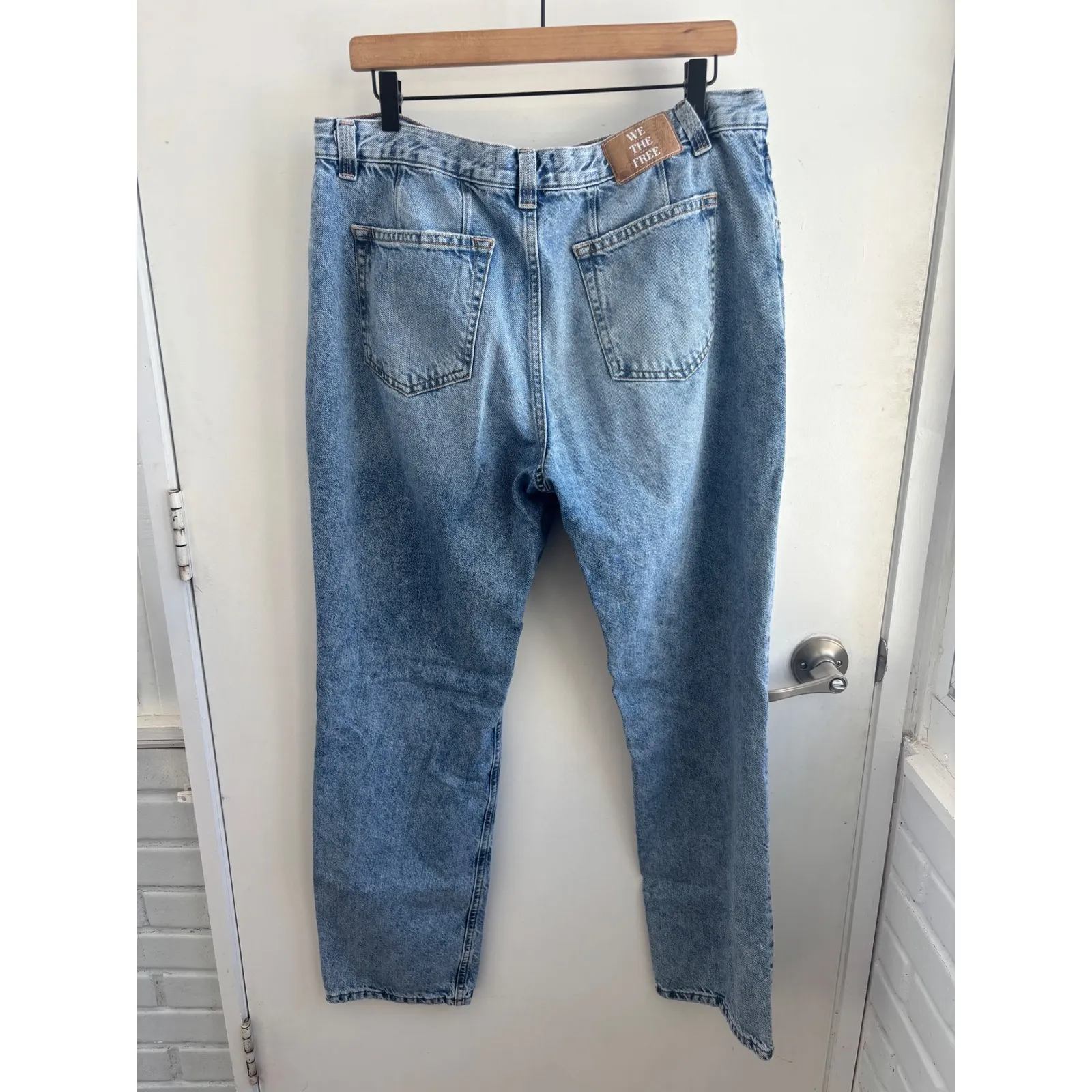 WE THE FREE CRVY SIREN LOW RISE STRAIGHT LEG JEANS 33 layered minimalist boho - Image 4