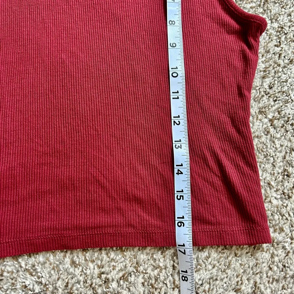 Active USA 🦋 Red Ribbed Turtle Neck Sleeveless Tank Top Medium - Image 5