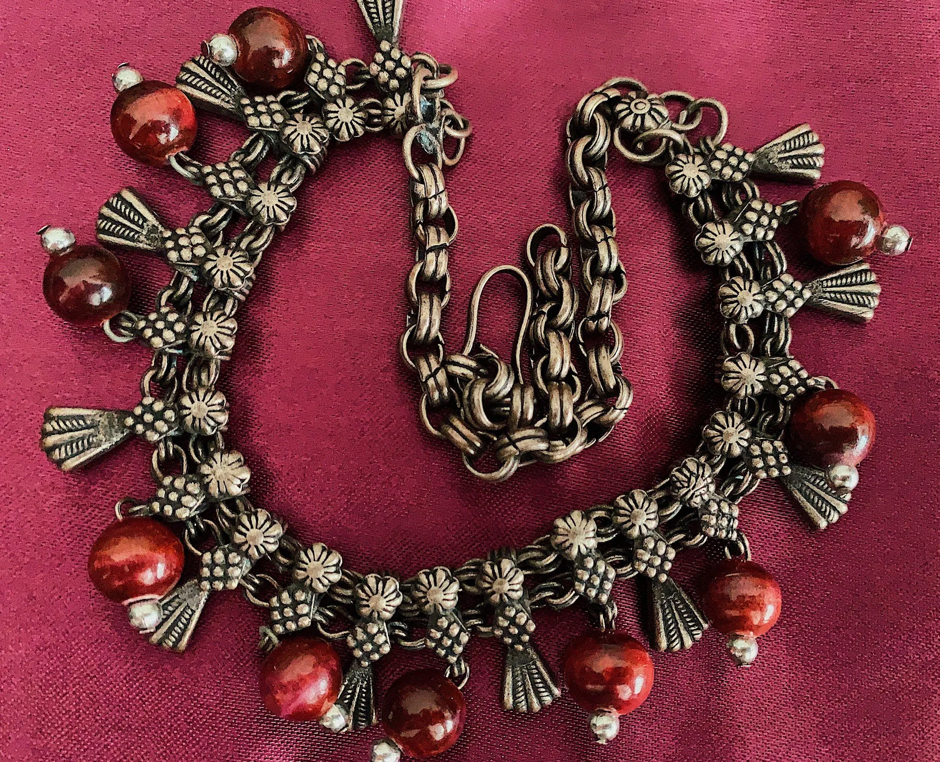 Vintage Necklace Set  - Image 9