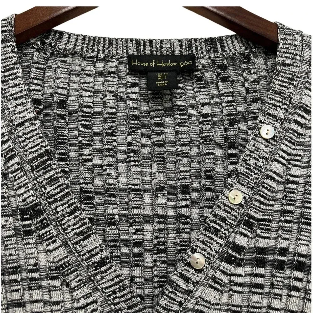 House of Harlow 1960 Ribbed Long Sleeve V-Neck Cropped knit Sweater Size L - Image 5