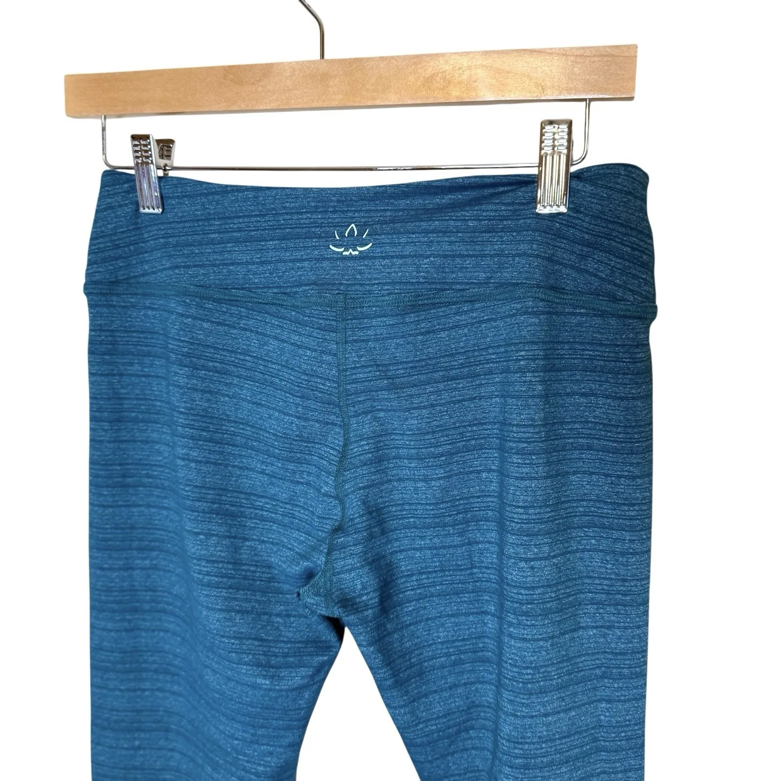 Beyond Yoga Spacedye Teal Capri Leggings Large Yoga Pilates Workout Fitness Gym - Image 3