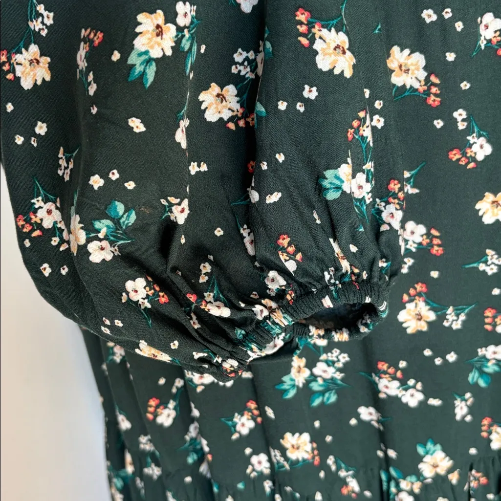 Old Navy Size Medium Long-Sleeve Tiered Floral Maxi Swing Dress with Pockets - Image 7