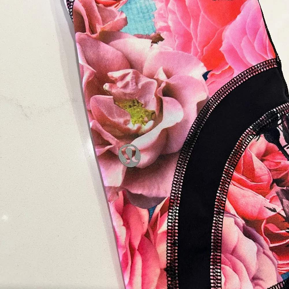 Lululemon Run: Inspire Crop II - Image 5