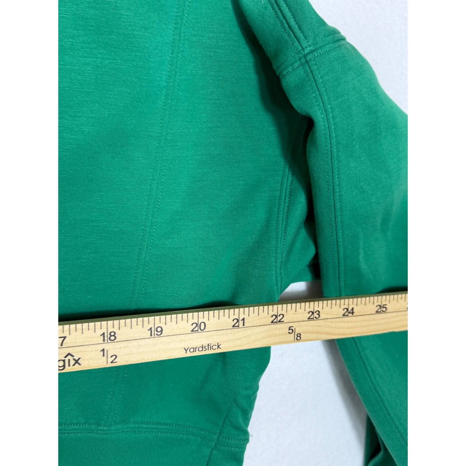 YPB Your Personal Best Abercrombie Green Cropped Sweatshirt Crewneck Size SM - Image 3