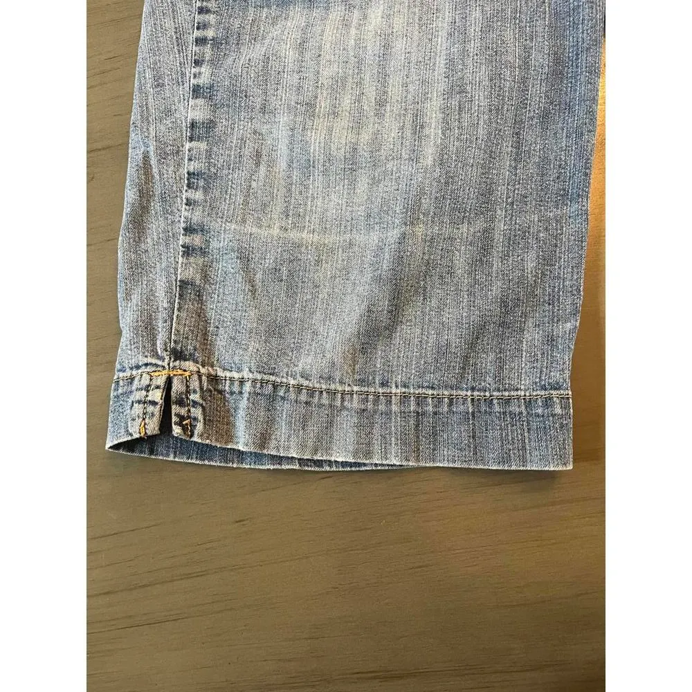 Christopher & Banks Womens Shorts Size 8 Denim Knee Length Casual - Image 2