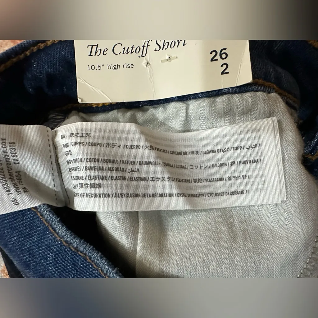 NWT Abercrombie & Fitch The Cutoff Short High-Rise Dark Wash Size 26/2 - Image 7