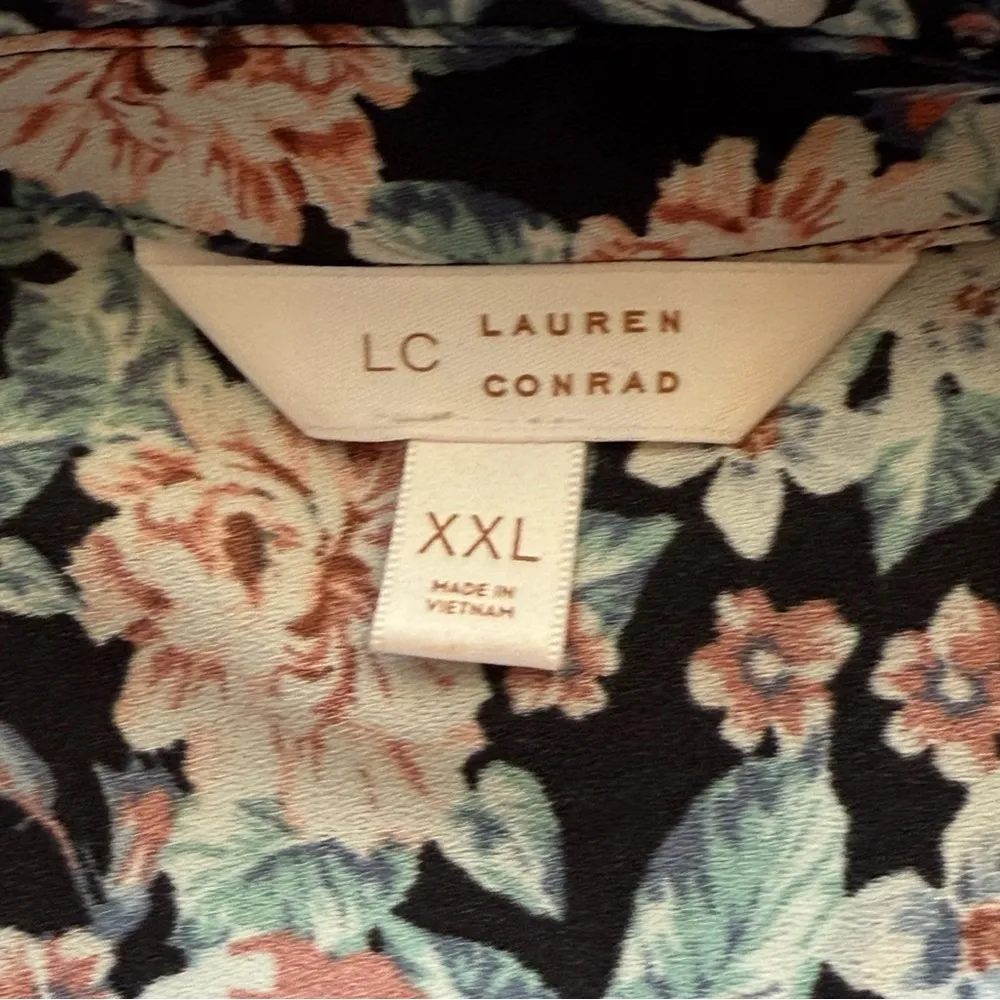 LC Lauren Conrad Button Front Shirt XXL Dark Floral‎ Cottagecore Feminine Office - Image 5