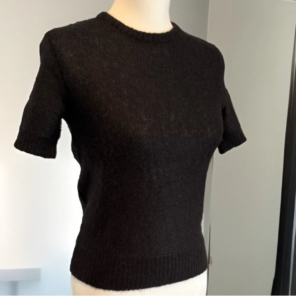DOLCE & GABBANA BLACK SHORT SLEEVE SWEATER TOP - Image 2