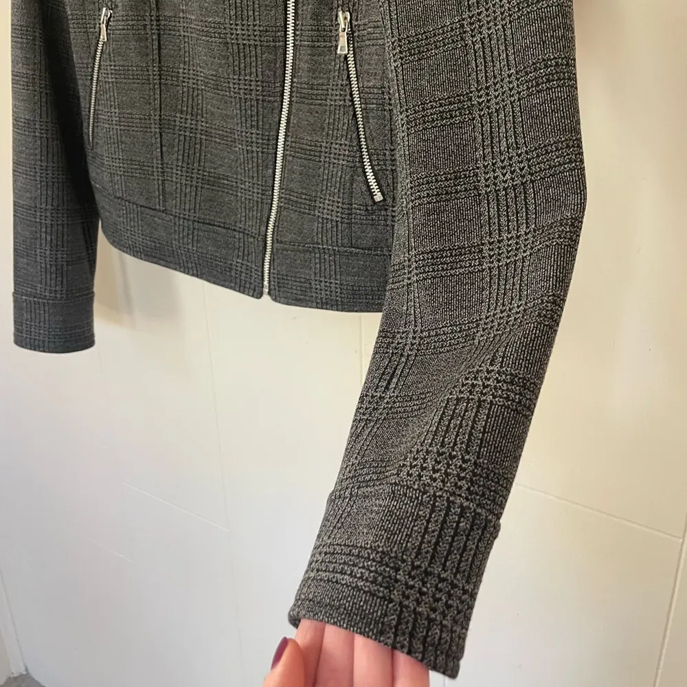 Ann Taylor Grey Plaid Zip Up Jacket Blazer ~ Pockets, Lined ~ Women’s Size 2 - Image 6