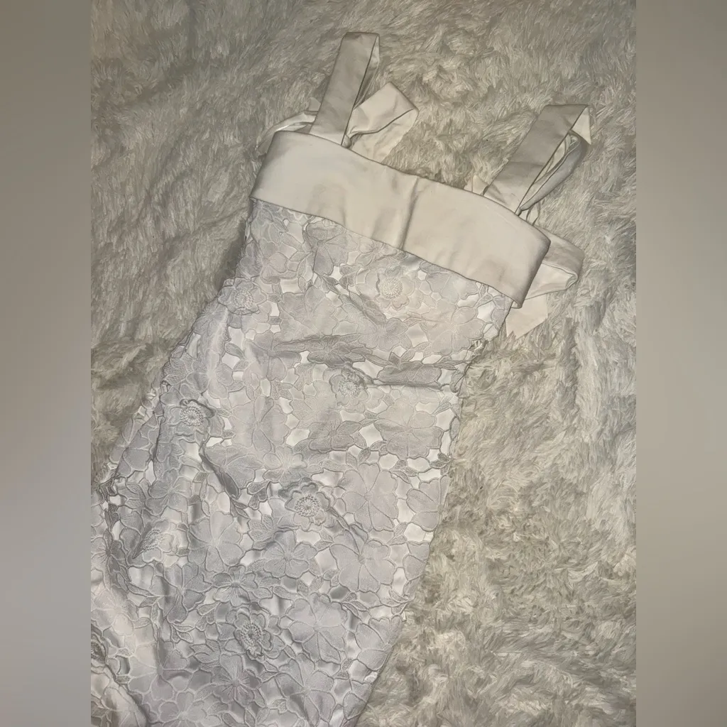 NEW Petal and Pup Dress White Emersyn Lace Sheath Tie Sleeves Midi SZ XS - Image 7