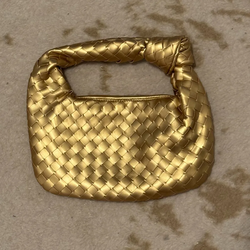 Jodie Style Woven Purse Gold - Image 3