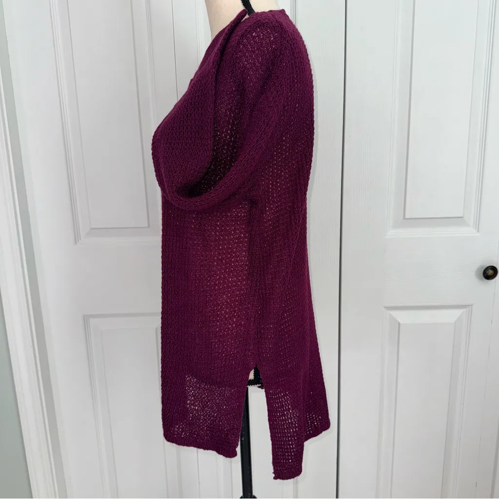 Time and Tru Burgundy V - Image 4