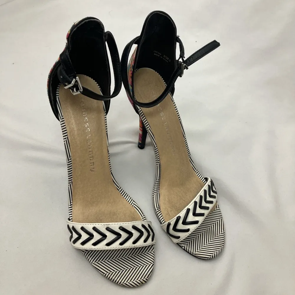 Chinese Laundry tribal print open toe pumps woman’s size 8 - Image 2