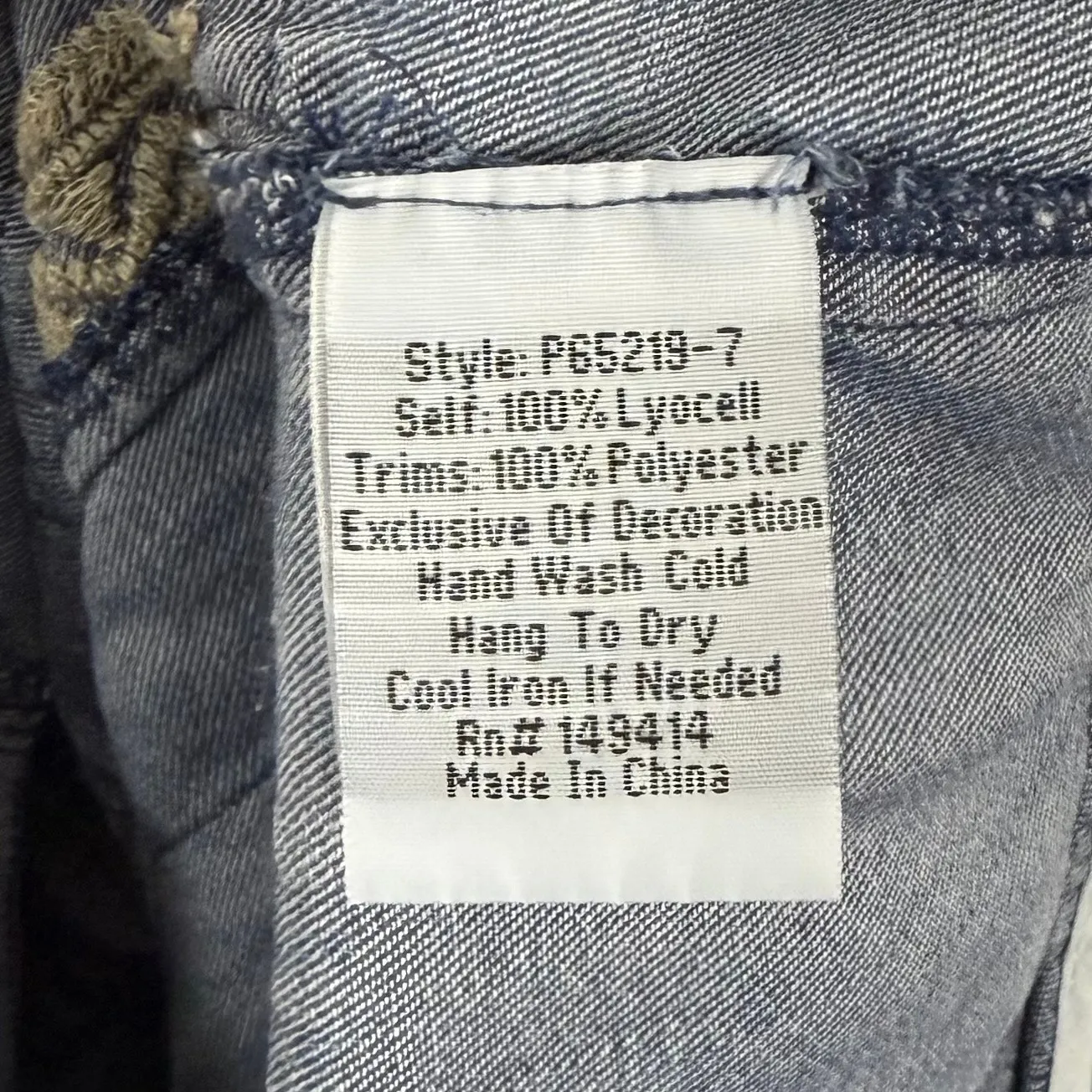 Johnny Was Floral Embroidered Cargo Pants Denim Chambray Size 10 - Image 5