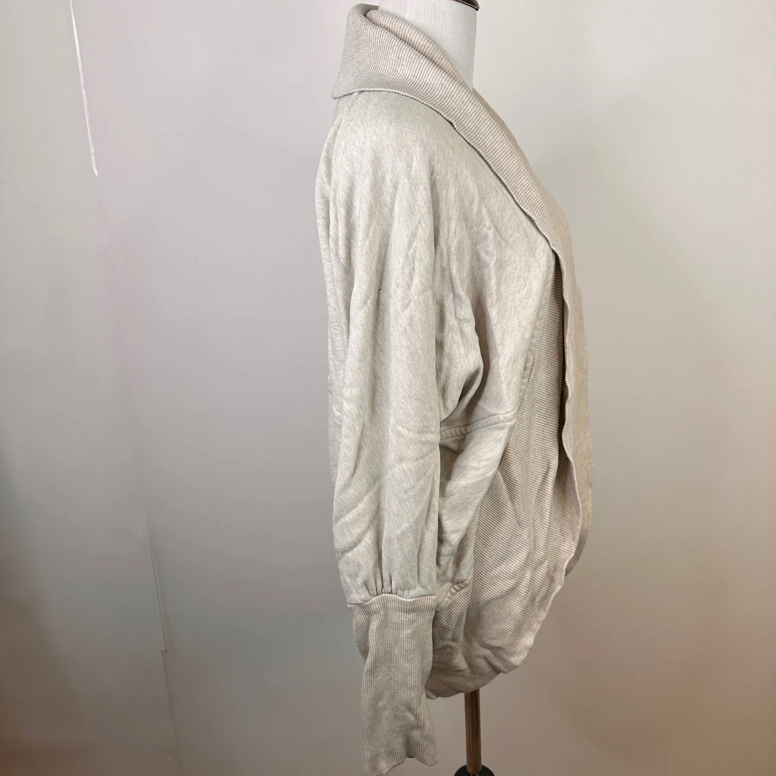 Wilfred Aritzia Diderot Studded Open Cardigan Sweater Size Medium - Image 4