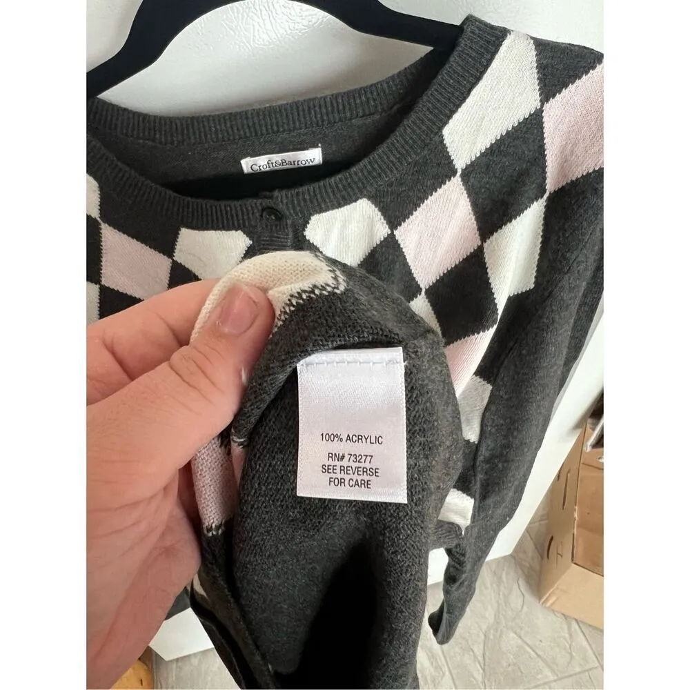 Croft & Barrow Grey With Pink & White Patterned Front Button Up Cardigan Woman’s - Image 5