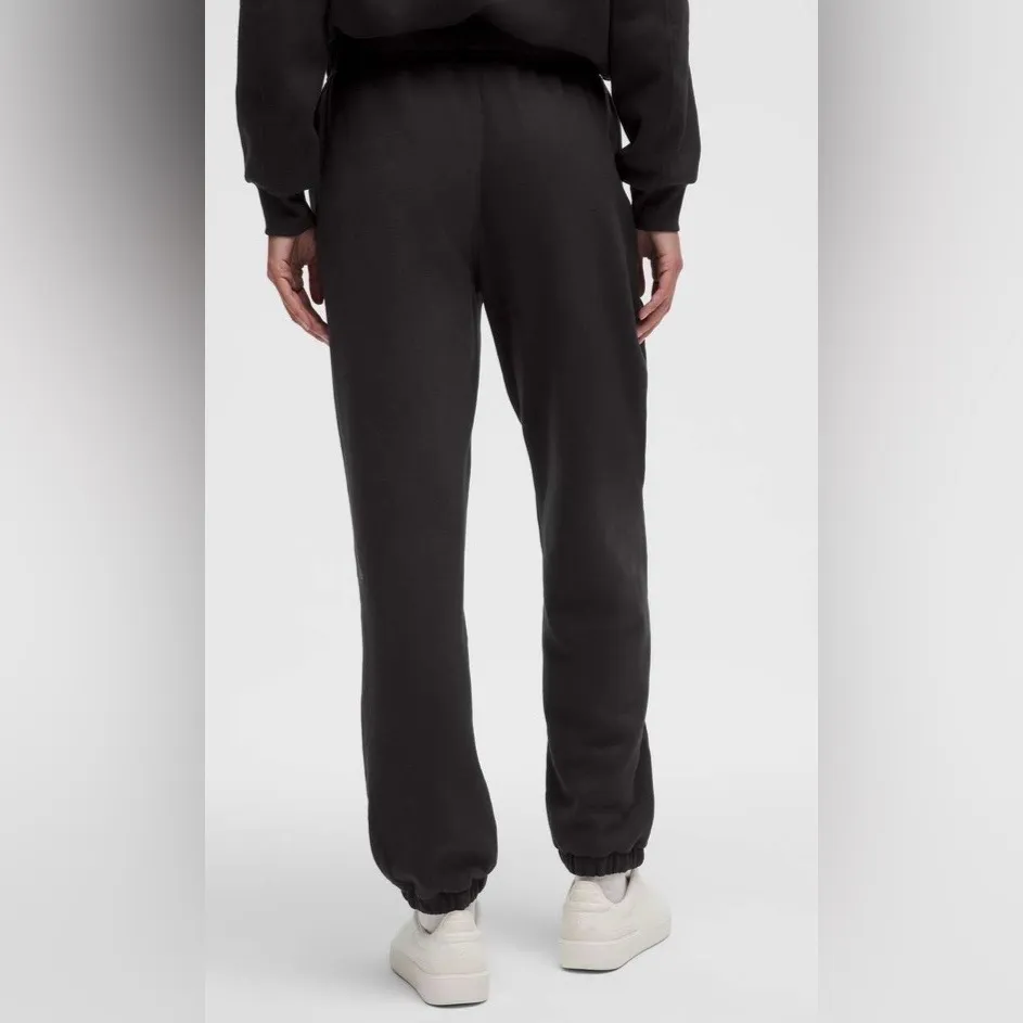 Lululemon  NWT Scuba Mid Rise Oversized Fleece Joggers Graphic Black Size S - Image 4