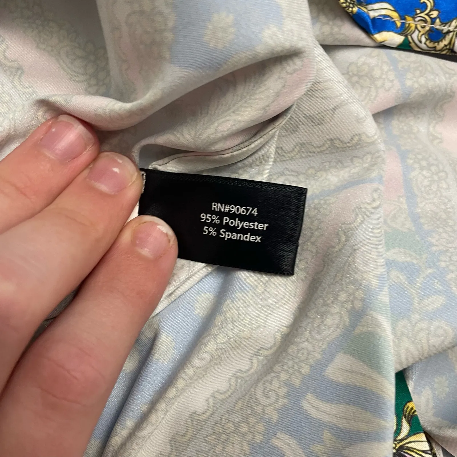 Boston Proper Baroque‎ Scroll Print Button Up Charmeuse Blouse Top Size 12 - Image 9