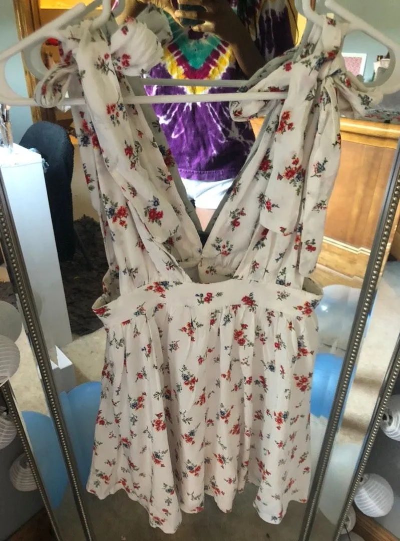 Floral Low V Open Back Dress - Image 4