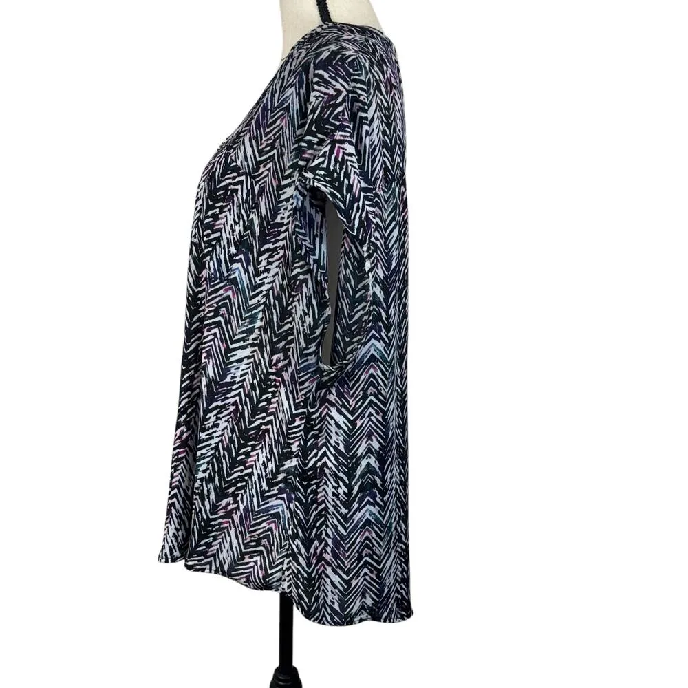 Torrid SZ 1 (1X-Large) Top Abstract Chevron Dolman Sleeves V-Neck Zipper Pockets - Image 6