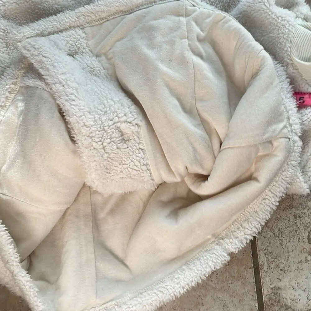 Alo Yoga Fleece Solstice Jacket in Natural White - Image 15