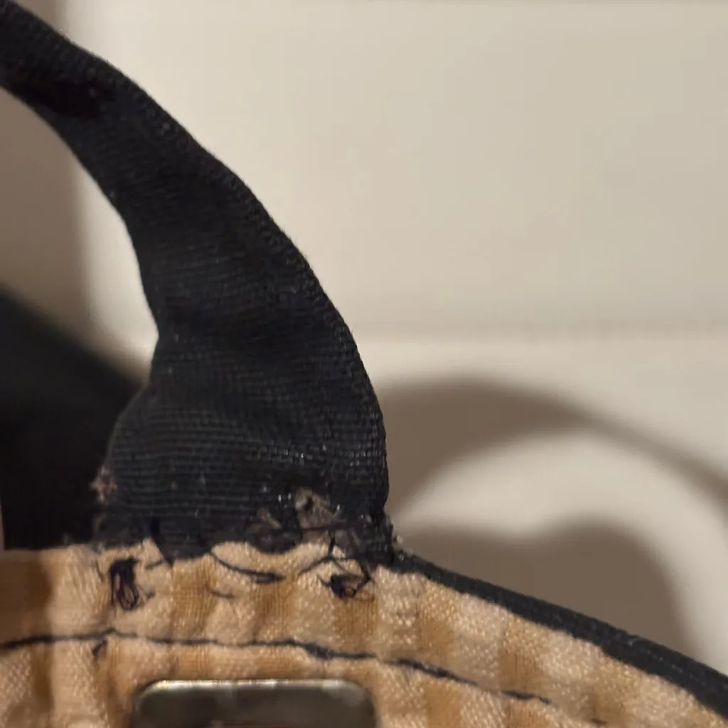 Pineapple and palm‎ tree shoulder handbag. Very cute. Black - Image 10