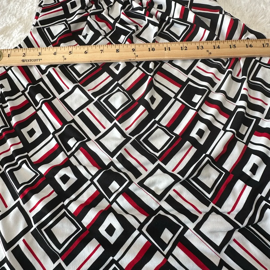 Calvin Klein Geometric Sleeveless Blouse - Black, White, Red - Image 8