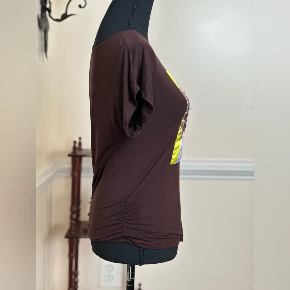 Casual Scoop Neck Graphic Tee - Image 2