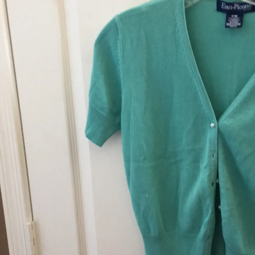 FINAL MARKDOWN 𝅺Ladies Evan picone cardigan petite medium - Image 2