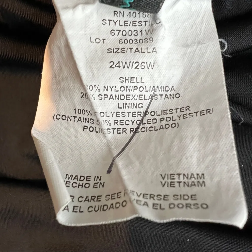 Aqua Green Size 24W/26W Swim Bottom Black Skirt - Image 6