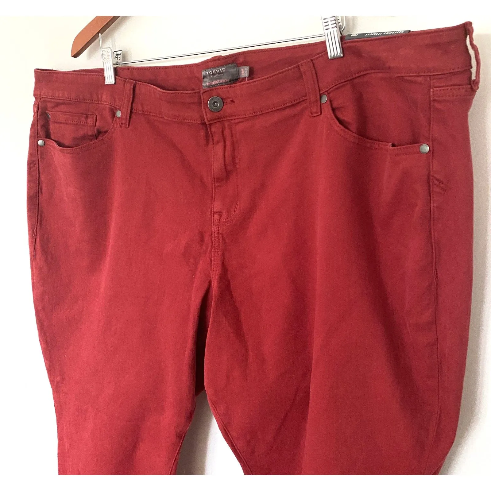 NWT Torrid Boyfriend Straight Vintage Stretch Mid Rise Denim Jeans Red Sz 28R - Image 9