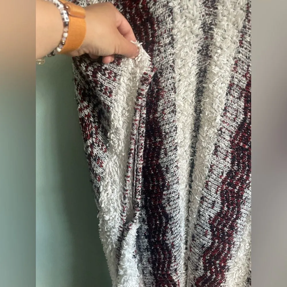 Ecote Urban Outfitters Textured Red White Stripe Sweater Poncho Shawl SZ OS - Image 10