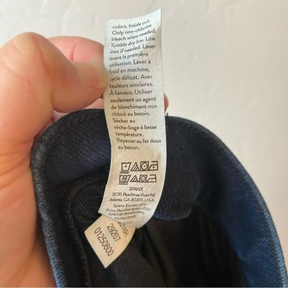 Spanx Jean-ish® Ankle Leggings in Twilight Rinse - Image 15