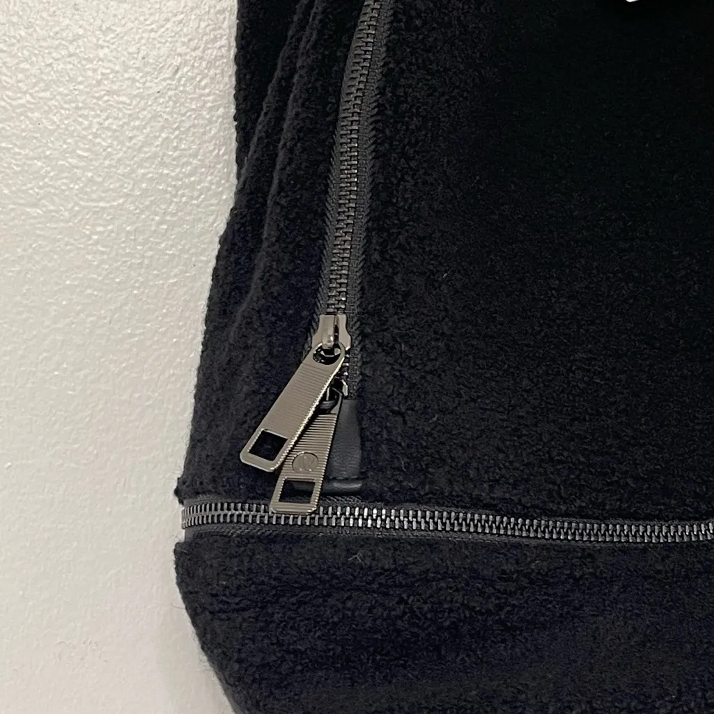 Lululemon City Adventurer Backpack Sherpa Fleece 10L Color Black - Image 7