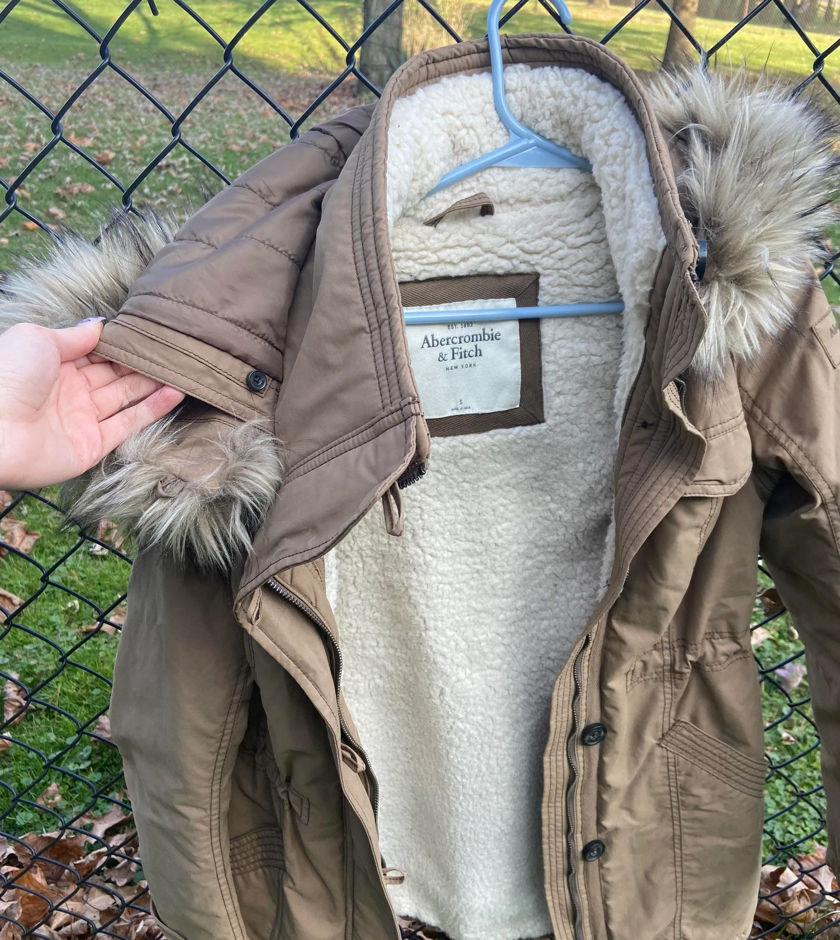 Abercrombie & Fitch Sherpa Lined Parka - Image 2