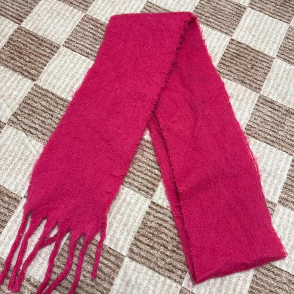 Anthropologie Bonnie Wrap Scarf Pink Fuzzy Soft - Image 3