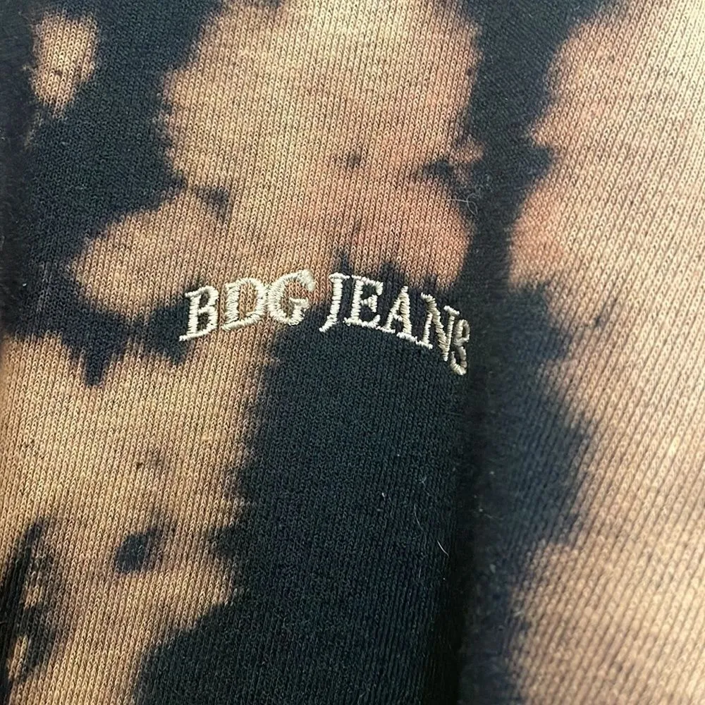✨BDG Jeans Urban Outfitters Brown & Black Tie Dye Cropped Sweatshirt - Image 2