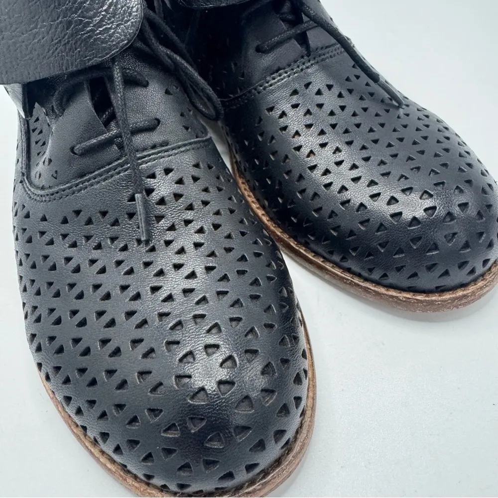 Patricia Nash Perforated Sabrina Booties In Black Size 6.5 Italian Leather - Image 6