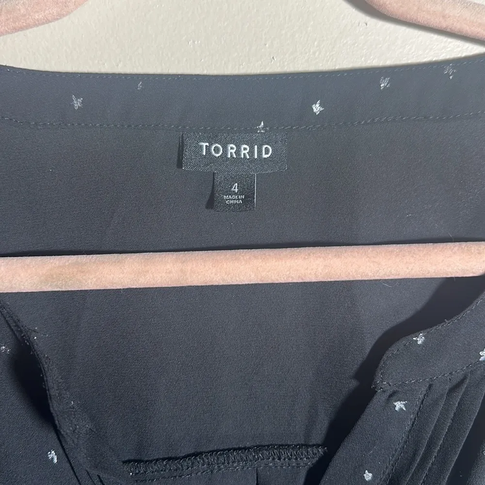 Torrid Black‎ Metallic Star Print Top | 4 - Image 6